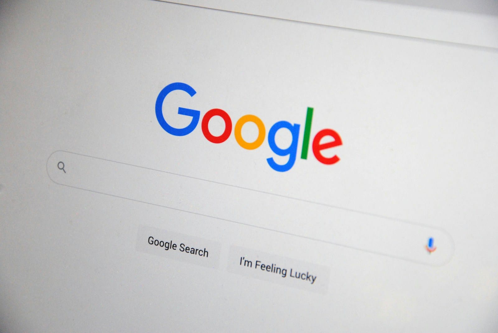 Google wprowadza znaczące usprawnienia AI w wyszukiwarce